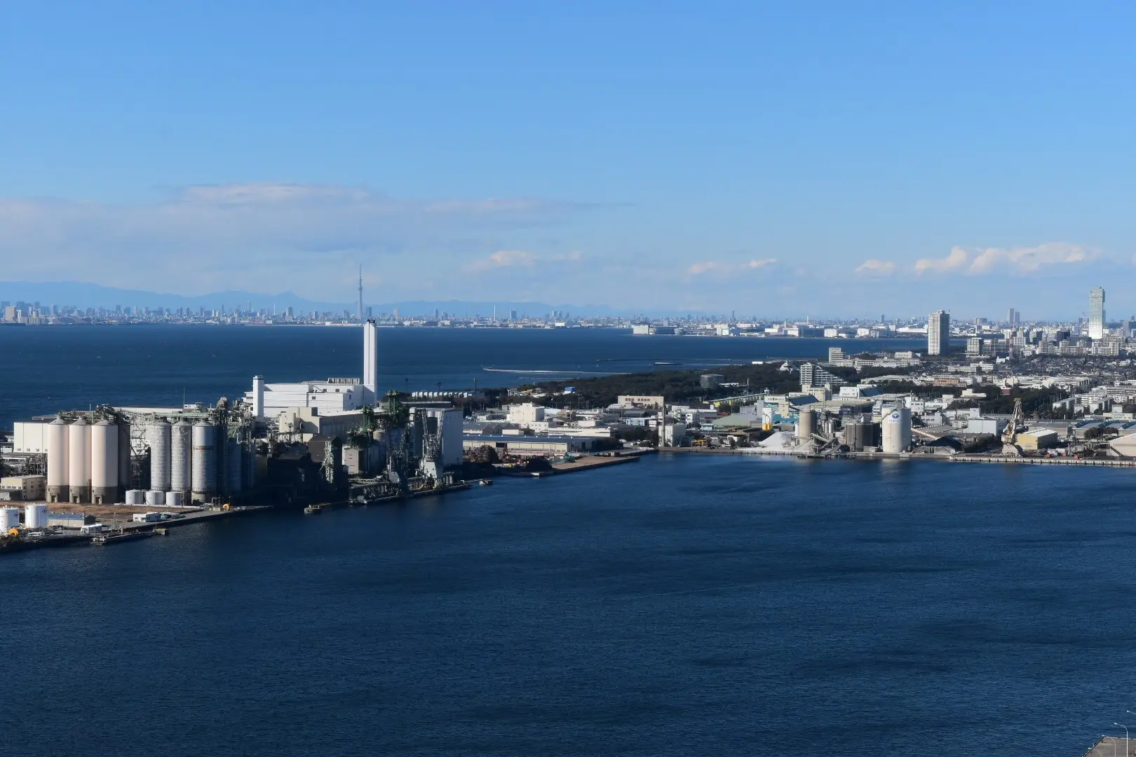 意外と穴場【千葉ポートタワー】で東京湾を一望!_1