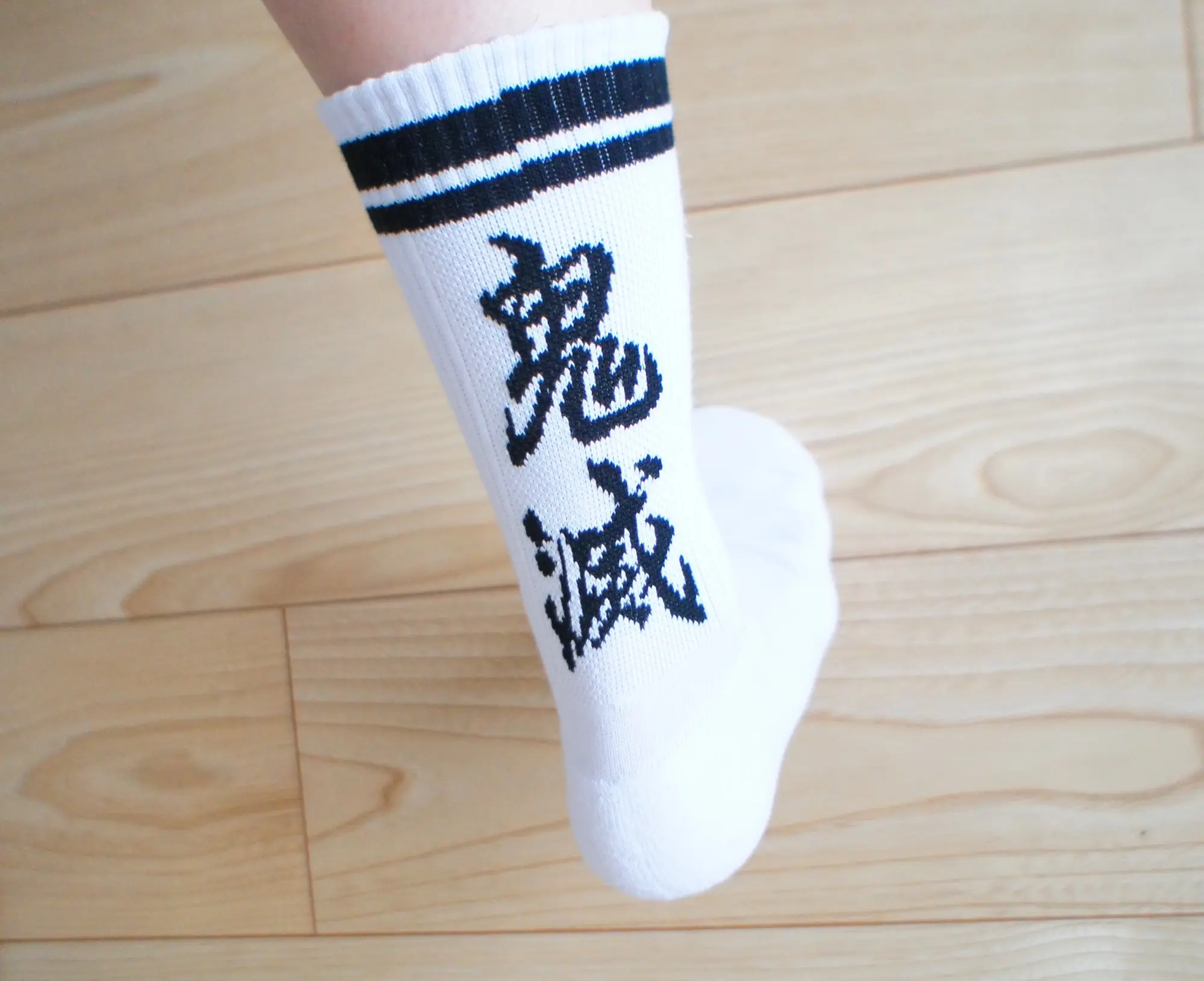 《発売初日に即完売❤️》【GU×鬼滅の刃】コラボのソックスをレビュー☻_3