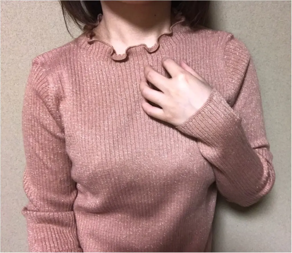 【UNIQLO】春の最新作!《シャイニーリブフリルネックセーター》は今買うべき!今から使えて、春の気分を先取り♡♡_2