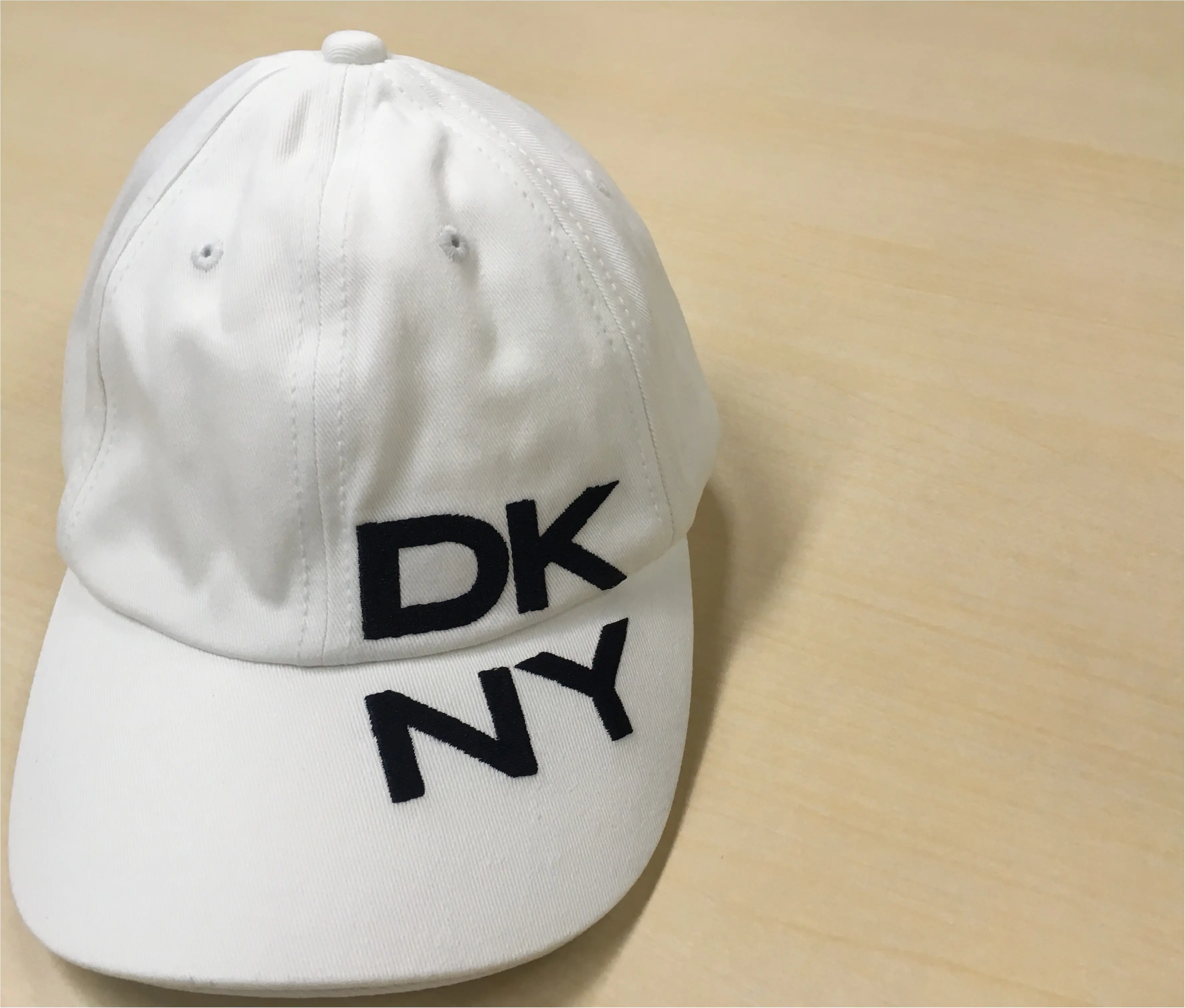 【fashion】夏に向けておしゃれキャップ。DKNY_2
