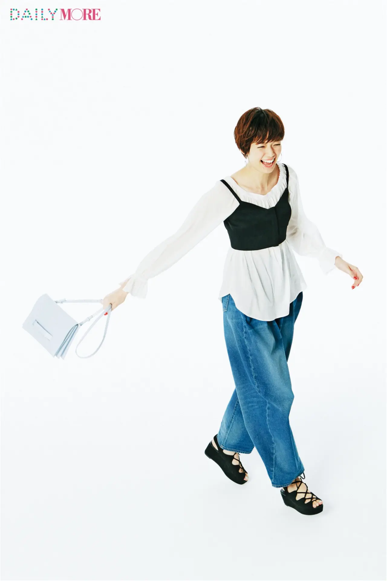 【去年と同じじゃやばいかも?】超定番の白ブラウス×デニムをもっとおしゃれに着る作戦_2