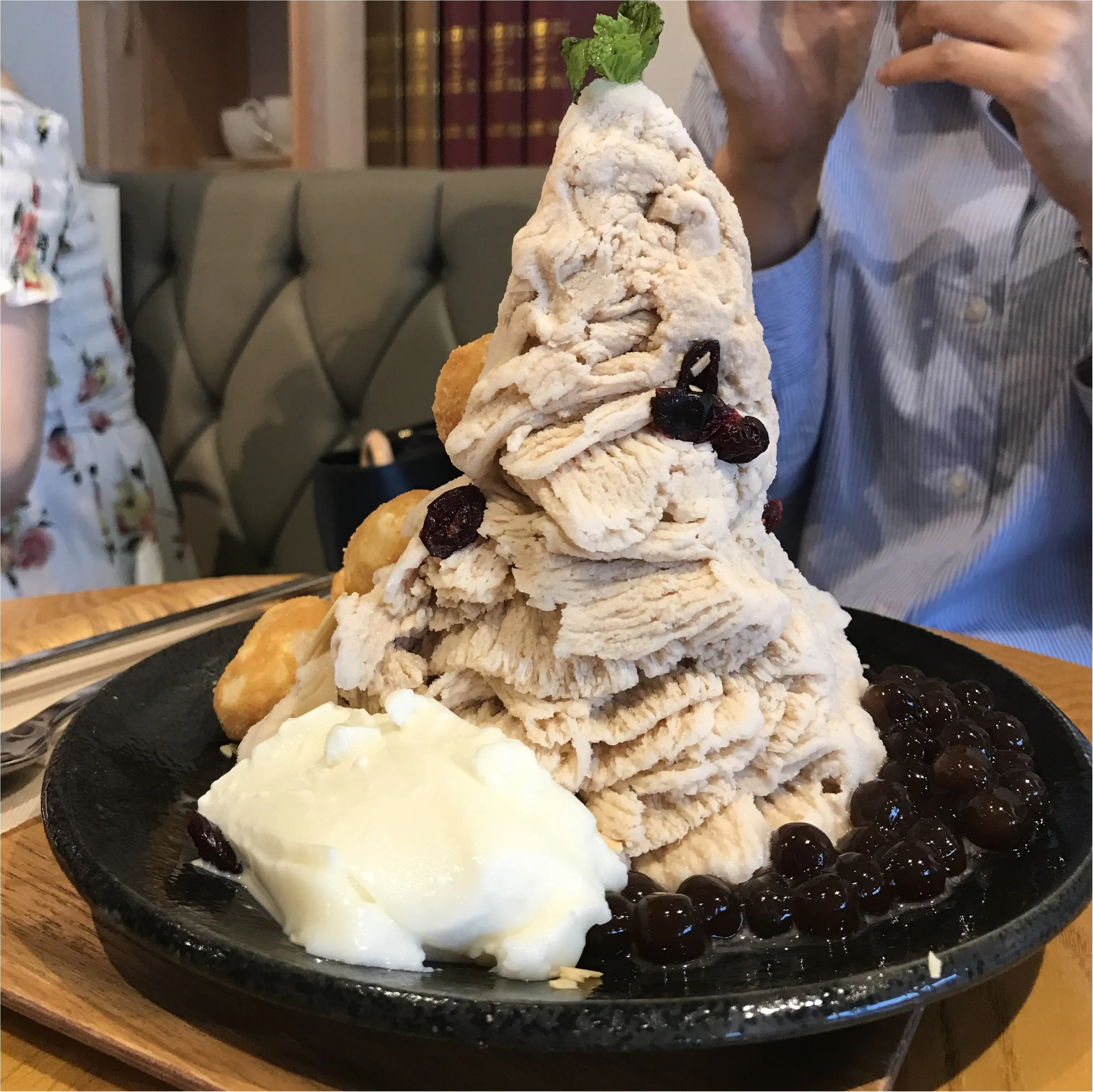 【暑い夏におすすめかき氷】フォトジェニックなふわひやデザートかき氷、一人一個いけちゃいます_4