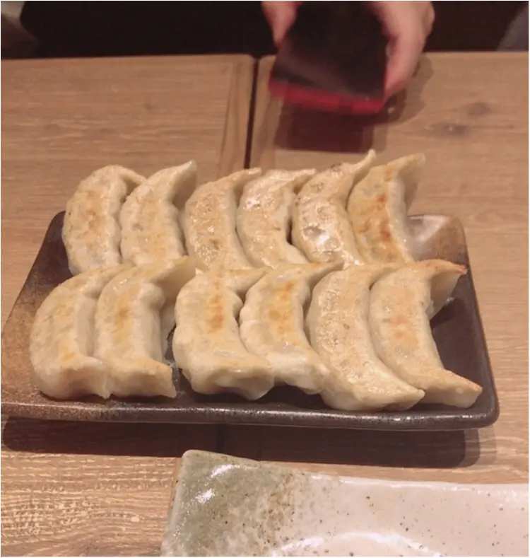 肉汁あふれる小籠包のような《餃子》が食べられる!!野球観戦前のビールのお供におすすめです★_3
