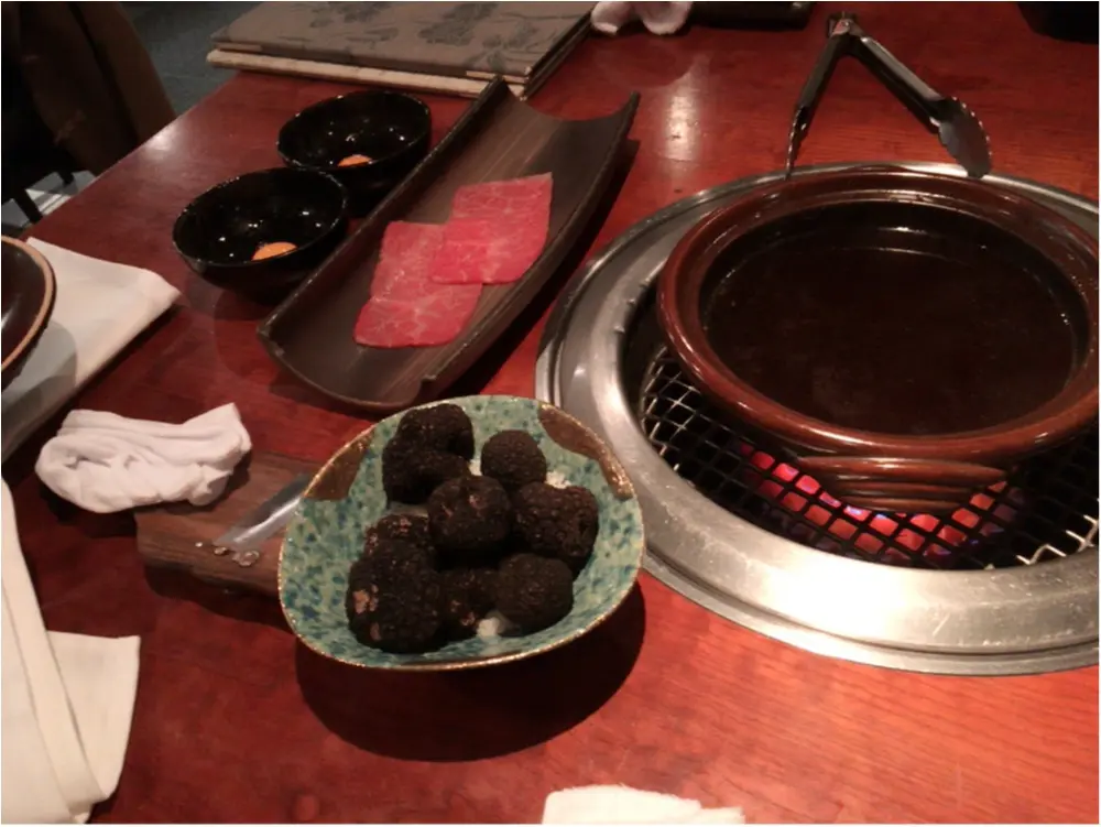 黒トリュフ × たまご × ごはんの組み合わせは最強♡よろにくなう。_5