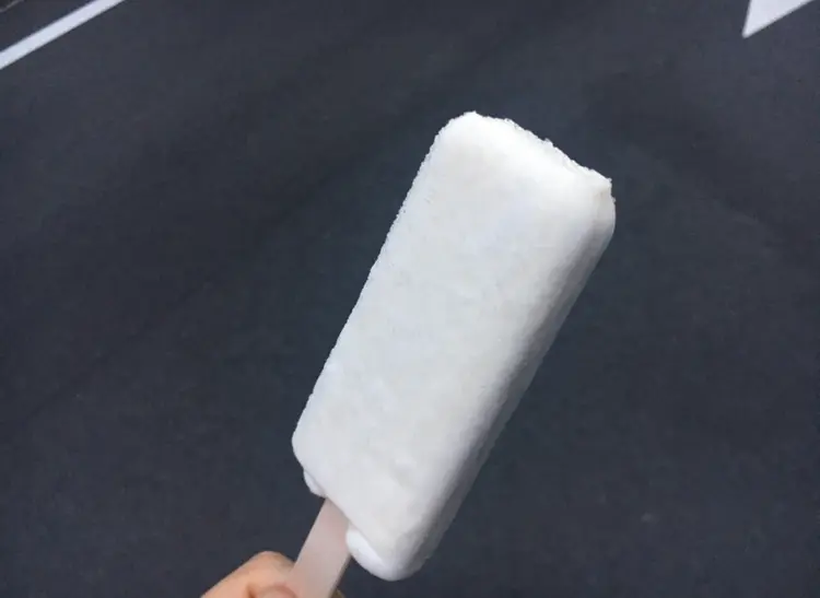 【セブンスイーツ】セブン限定の《kiri》とのコラボアイスバー、もう食べた?_2