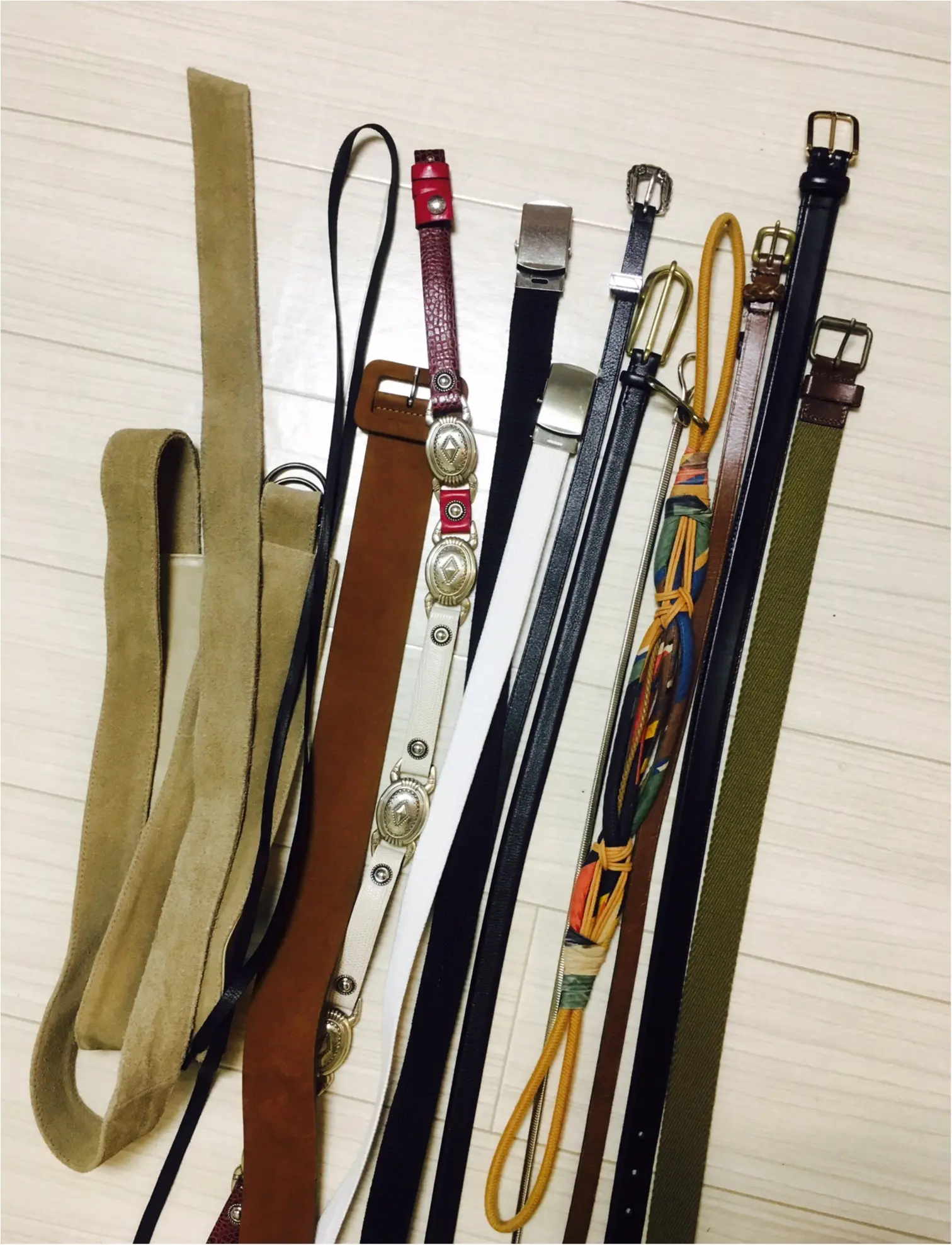 ただのシンプルに飽きたら……“仕上げにベルト”のススメ_1