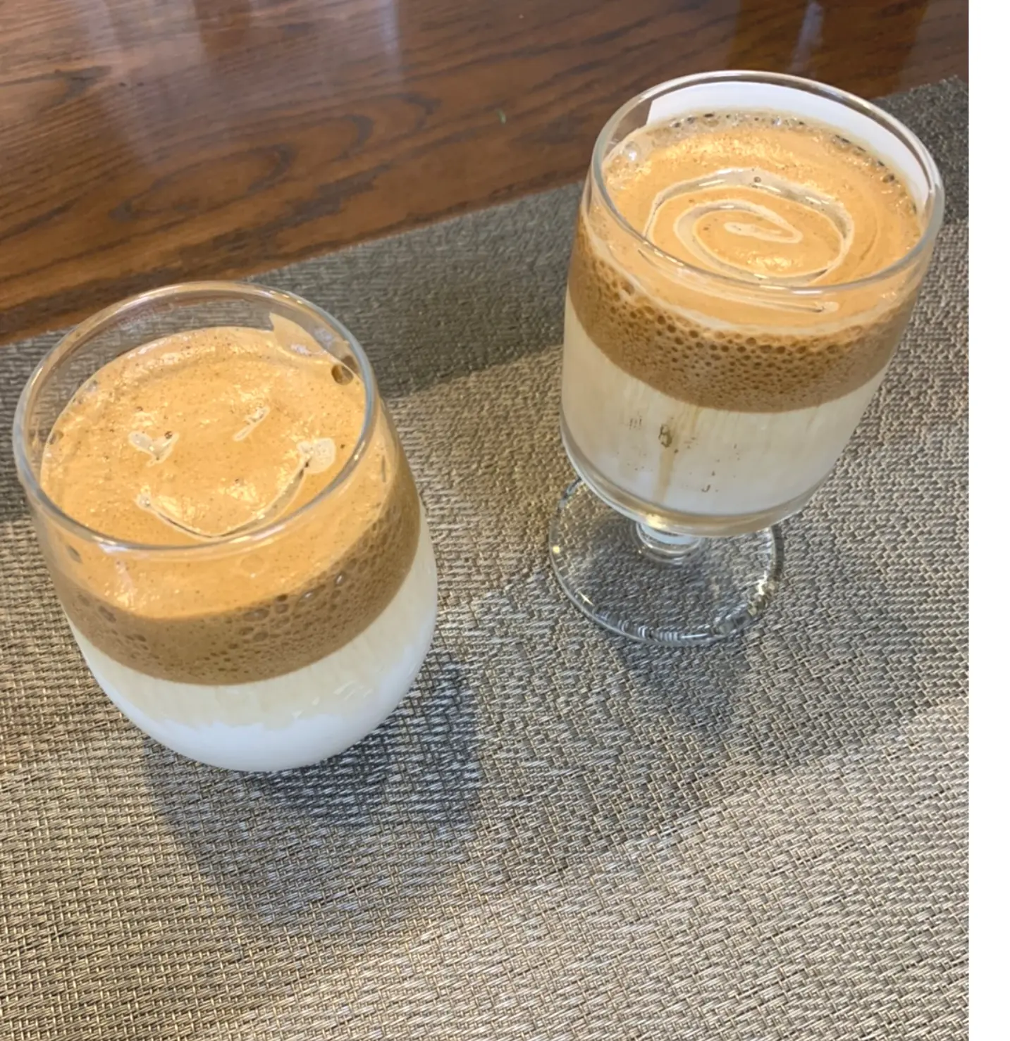 《話題のダルゴナコーヒー》ひと手間で、お店のドリンク風にランクアップしちゃう_4