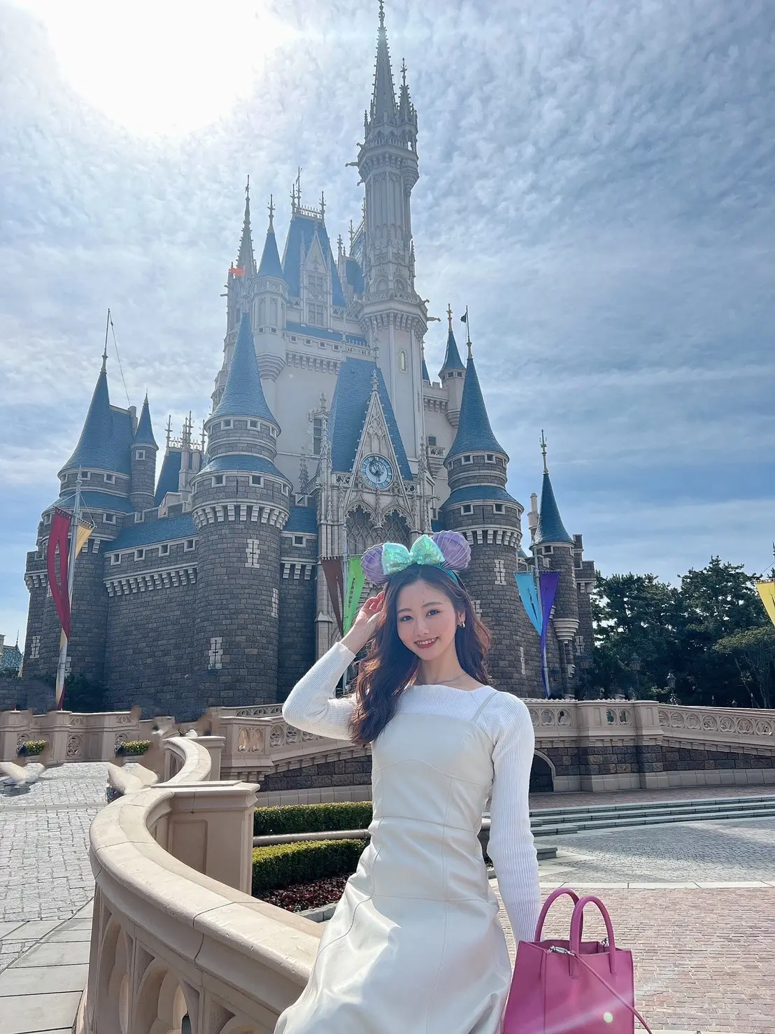 22ディズニーランド 春服が可愛く映える おすすめフォトスポット Happy Plus ハピプラ