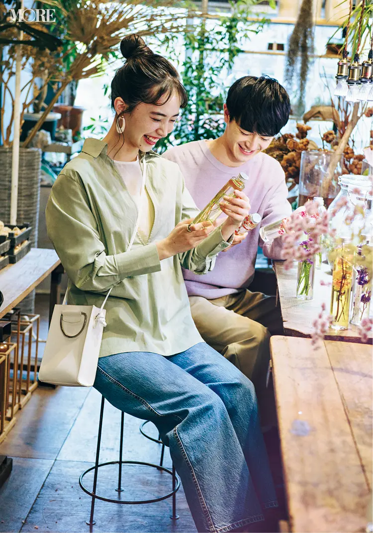 お花好きな男子って……ステキ♡ 井桁弘恵主演『毎日コスパで愛されシンプル』着回し連載16日目_1