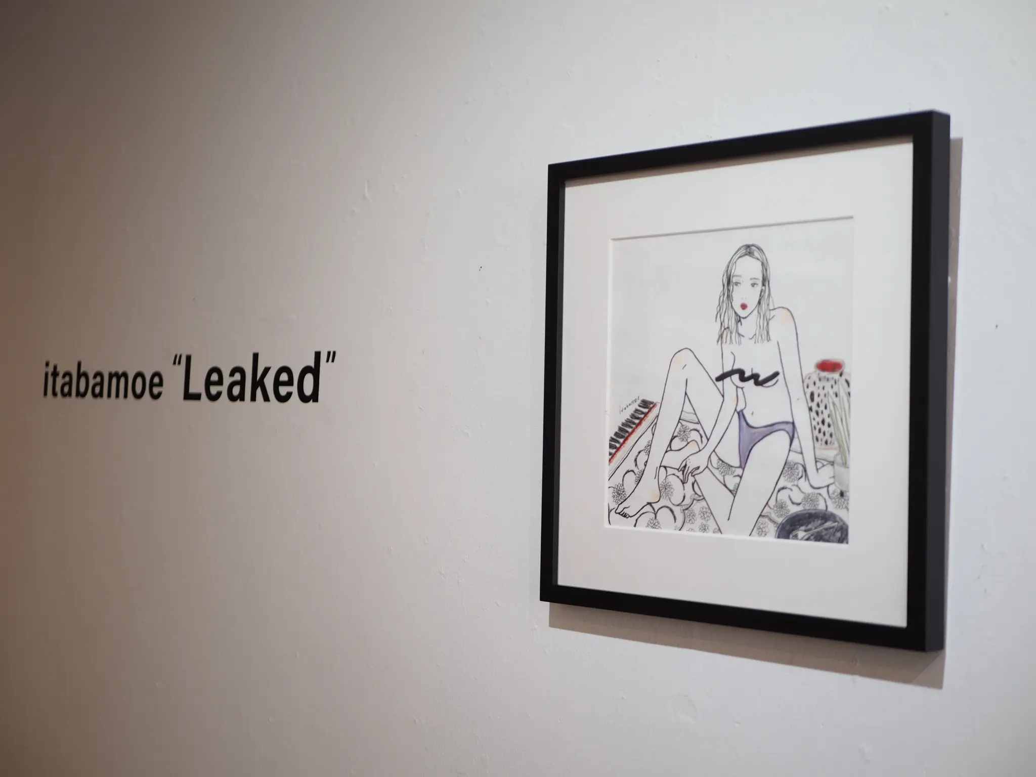 人気イラストレーター【itabamoeさん】初の個展にお邪魔してきました✐⿻*_3