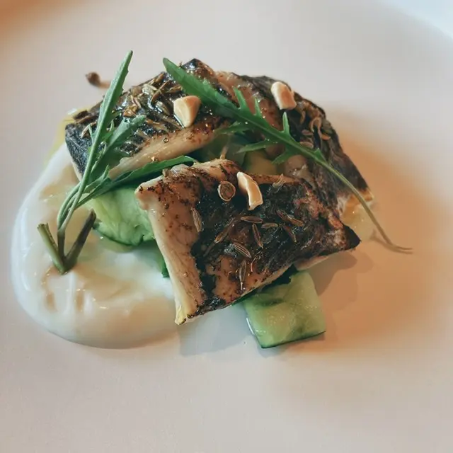 コース料理 ペアリングランチ ワイン