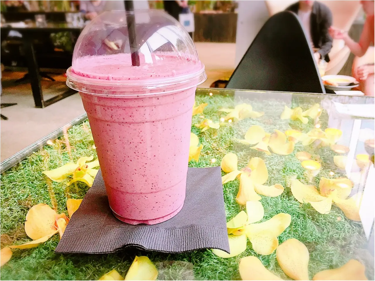 お花の空間に魅了!ニコライバーグマンのカフェがおしゃれすぎる!!_4