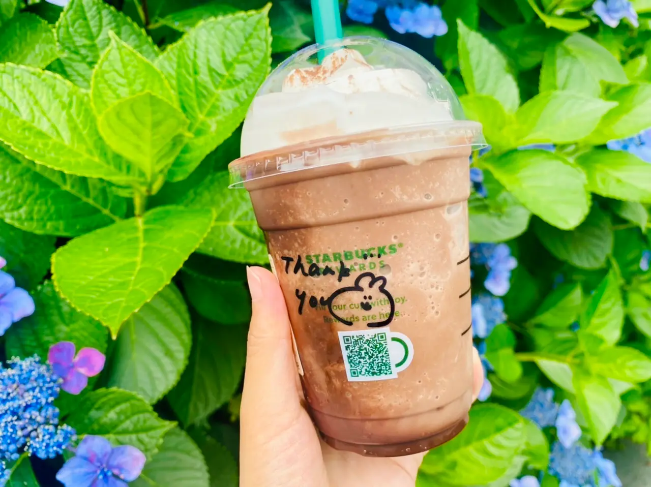 【スタバ】事前告知なしで新作登場!3週間限定《チョコレート ティー ケーキ フラペチーノ》_4