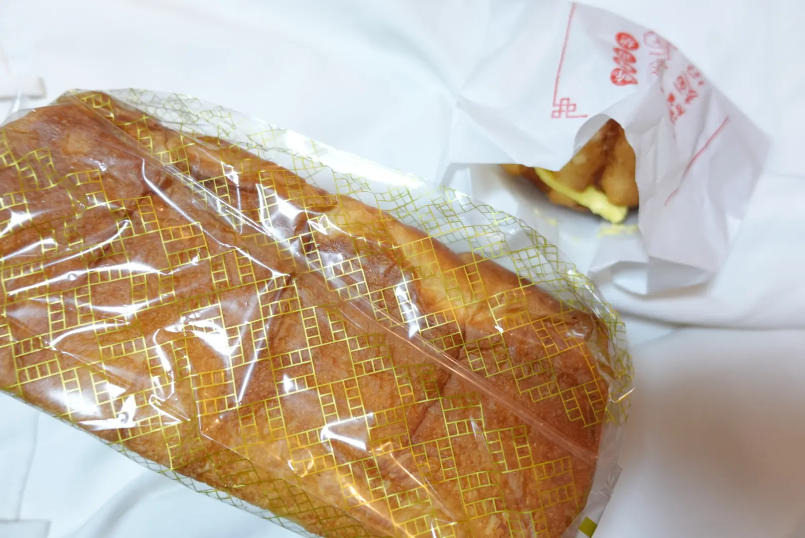 食べてみたらわかる!?紙袋と店名が独特!高級食パン『非常識』最近食べた高級食パンの中で一番美味しいかも!?_3