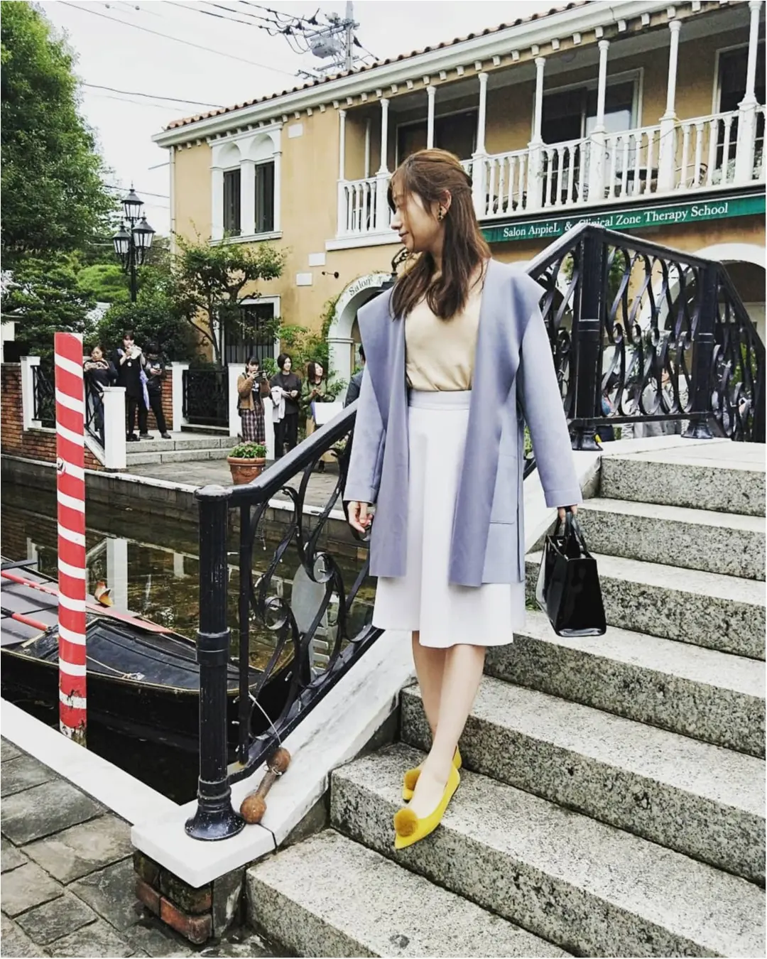 ZARAで見つけた「高見え秋物コート + チェック柄ワンピース=2点で¥13,980」_1