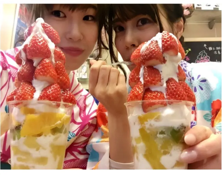 【FOOD】 まだまだ苺に夢中です♡買わずにはいられない!盛りパフェ苺があるのはココッ♡!_4