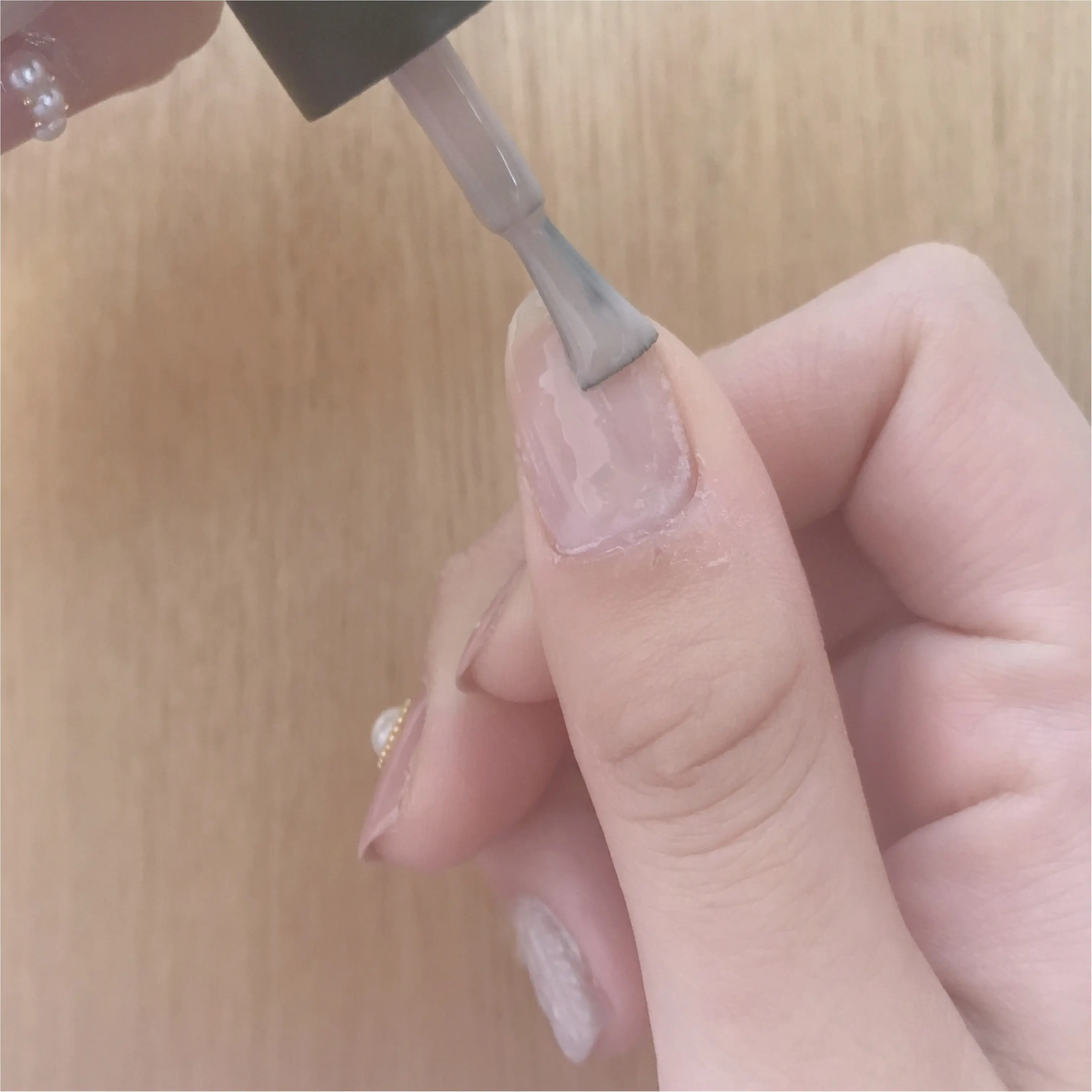 職業柄ジェルネイルが出来ないという方必見!!休日だけのジェルネイルが簡単にできるweeklygel ❤︎_3
