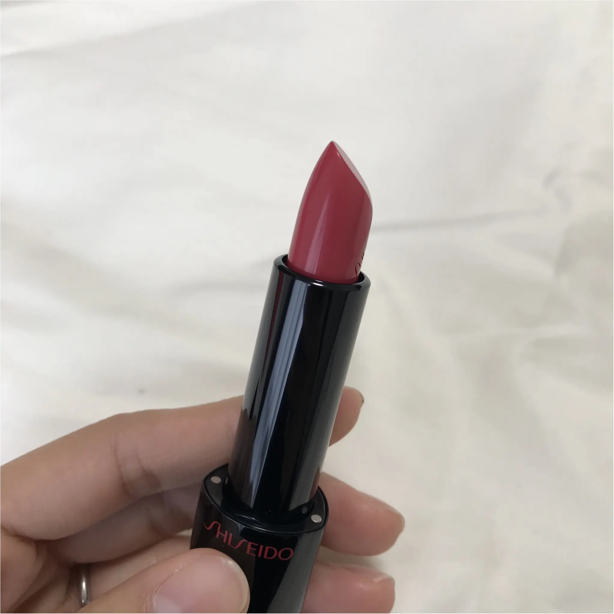 【Newコスメ♡】冬にはちょっと濃いめの口紅で❤️_2