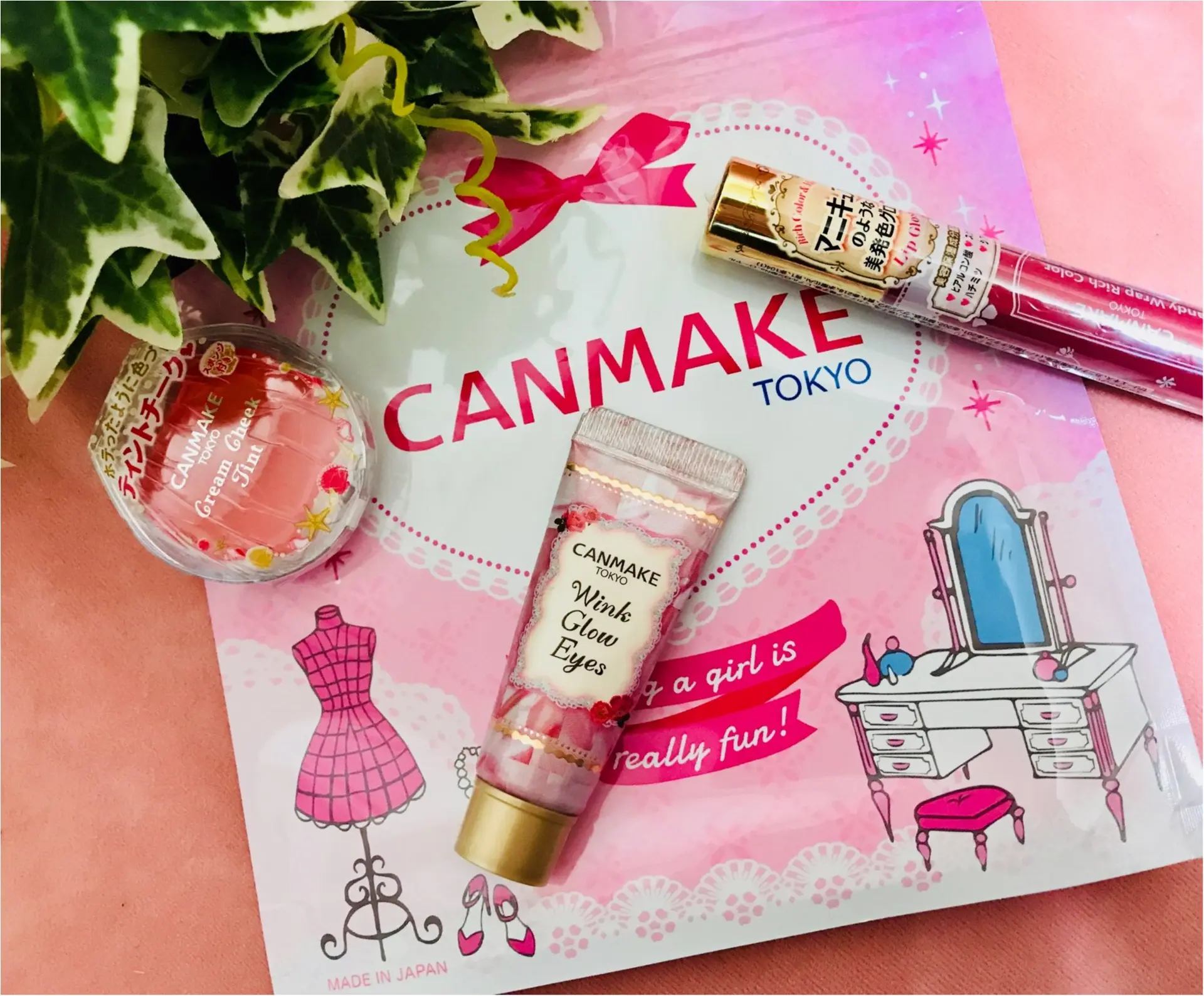 【プチプラ優秀コスメ】チューブタイプのアイシャドウ❤︎これ一つでグラデーションが完成!《CANMAKE》のグロスシャドウで濡れツヤまふだに♡♡_1
