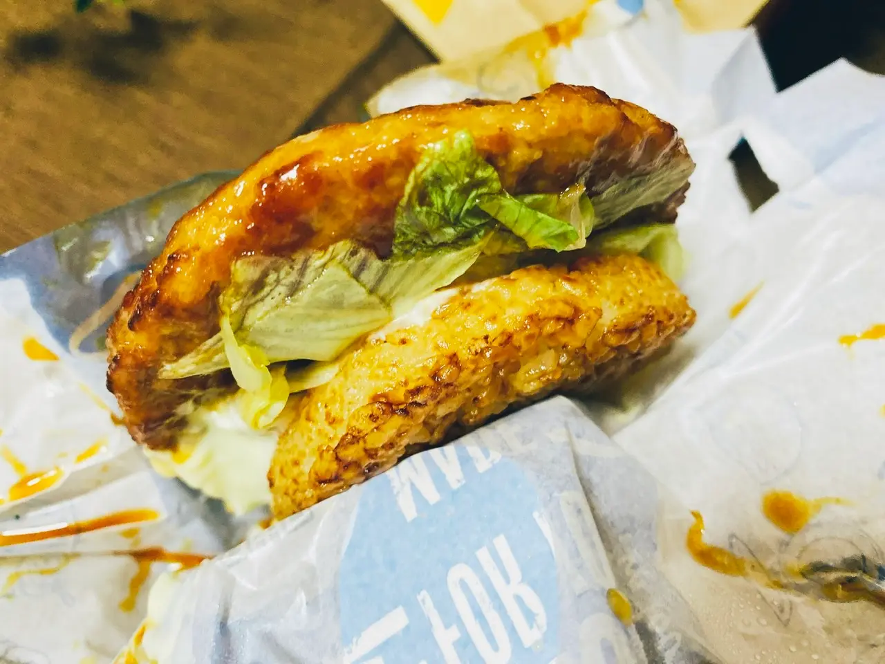 【夜マック限定!】ついにお披露目!発売前から話題沸騰の《ごはんバーガー》を実食♡_4