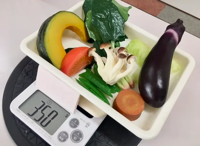 【ローソン】1日分の野菜が摂れるGREEN SMOOTHIE One Day_1