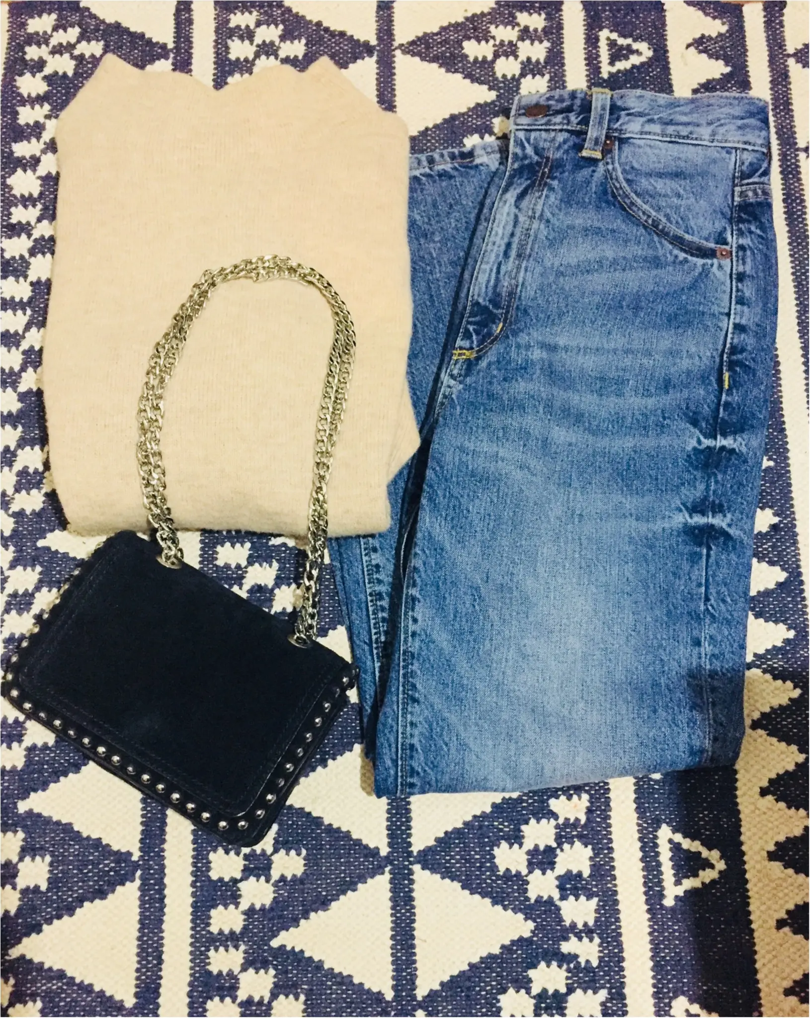 【GU de お買い物❤︎】1度はいたら買うしかない!?『ハイウエストストレートジーンズ』がプチプラなのにとってもお洒落なんです✌︎_3
