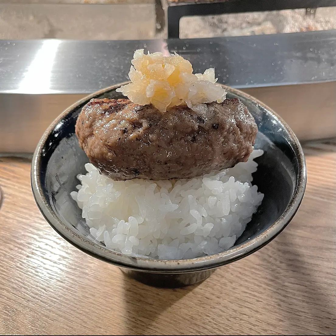 【挽肉と米】並んでも食べたいハンバーグ_2