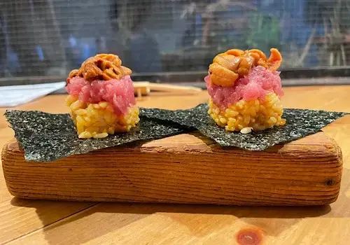 『マグロマート』の極みネギトロ&生うに寿司