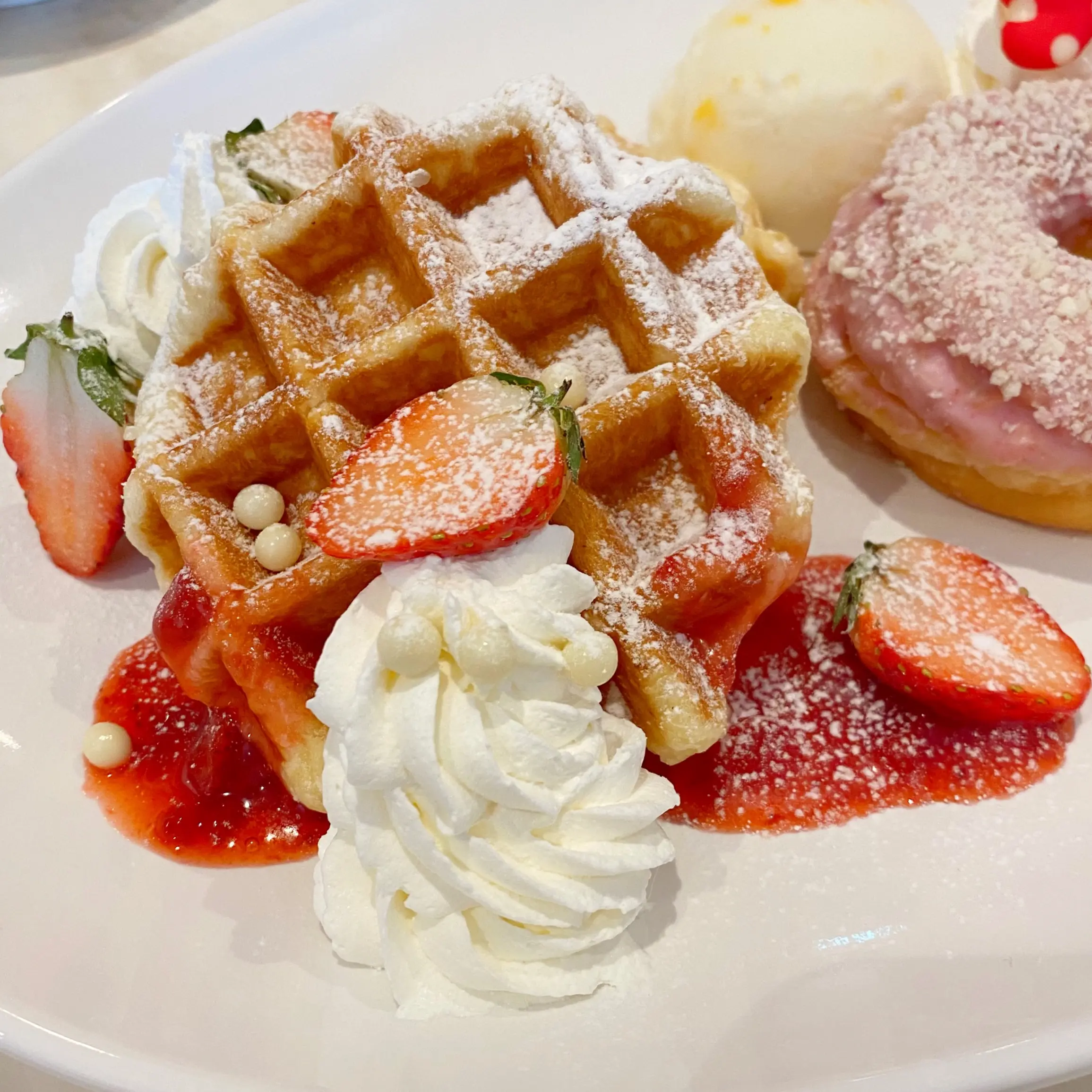 ディズニーランドに行ったら必ず食べたい!可愛すぎる限定スイーツ❤︎_3