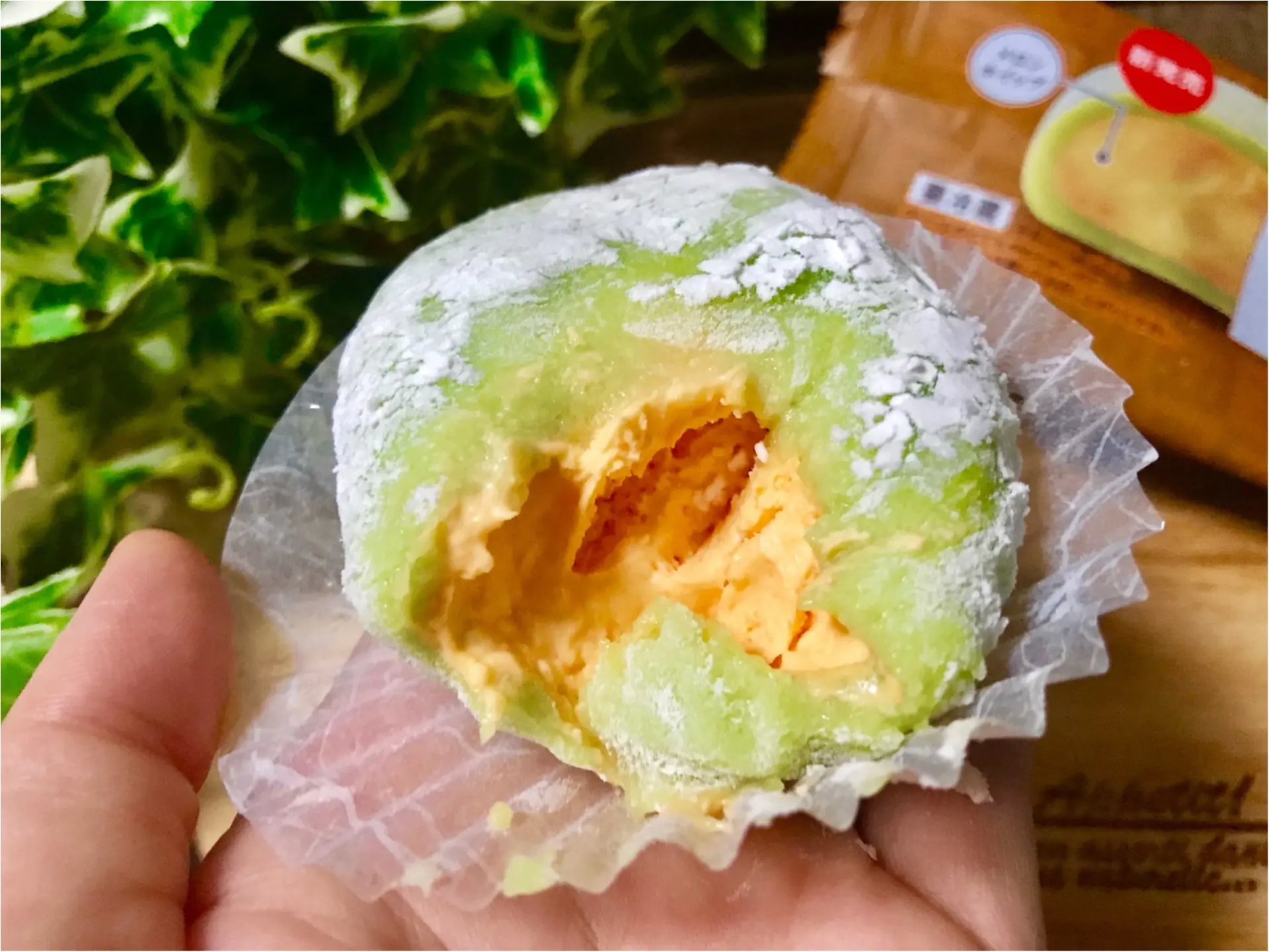 【セブンスイーツ】とろっとろ注意!大人気《もちとろ》から初のメロン味が登場♡_3