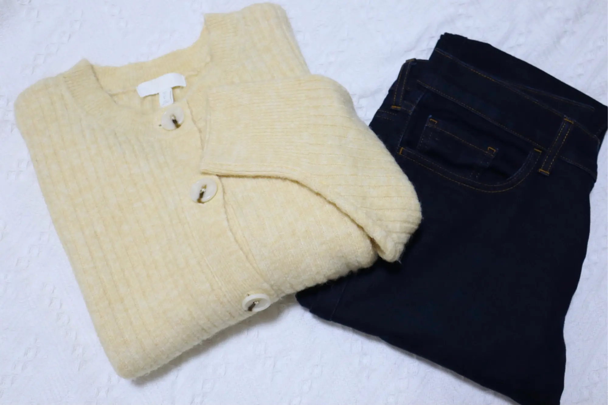 《オンラインストアでは完売❤️》【H&M】今春トレンド‼︎ひよこカラーのカーディガンをget☻_3