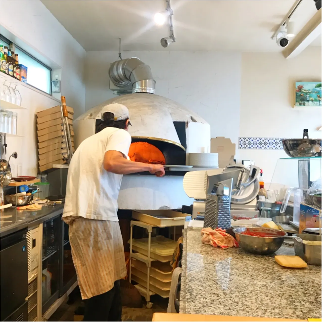 【北千住グルメ】路地裏の隠れ家ピッツェリア!"Pizzeria Alloro"の窯焼きピザが絶品♡_2