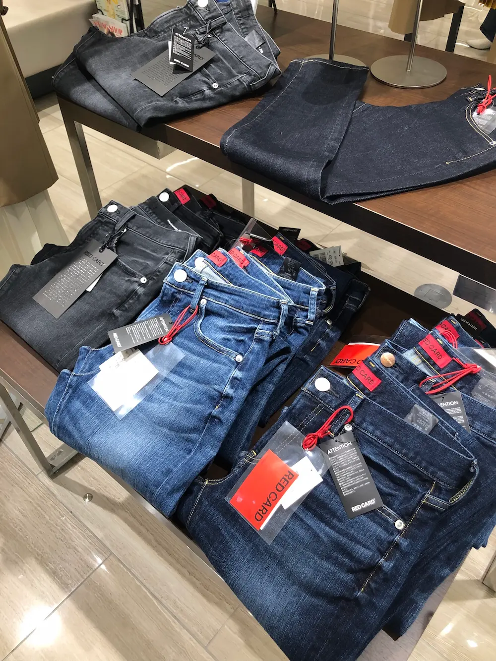 キュートなノベルティも話題 集英社のecサイト Flag Shop が東急プラザ銀座に期間限定オープン中 ファッション コーディネート 代 Daily More キュートなノベルティも話題 集英社のecサイト Flag Shop が東急プラザ銀座に期間限定オープン中 ファッション コーディネート 代 Daily More