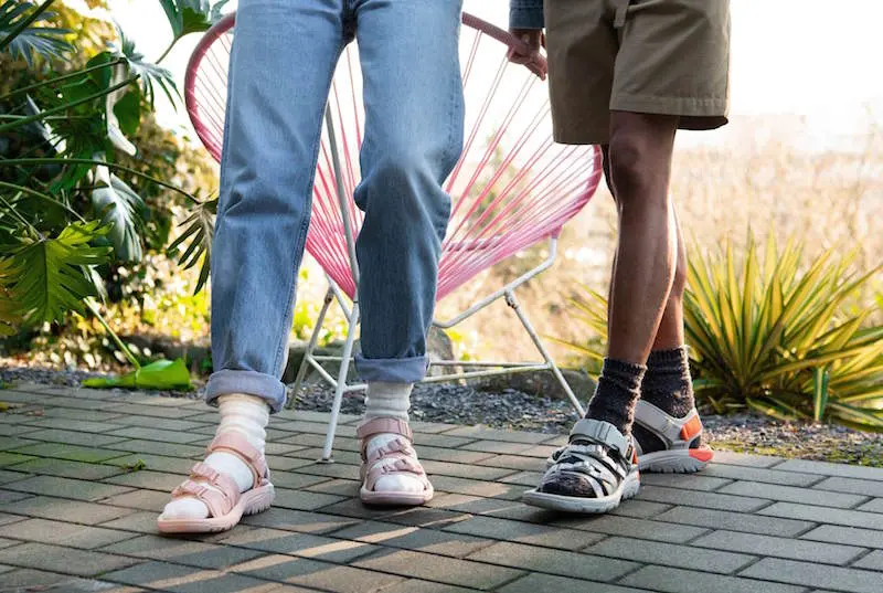 『Teva』と『Herschel Supply』のコラボサンダルがおしゃれだってウワサ♡_3