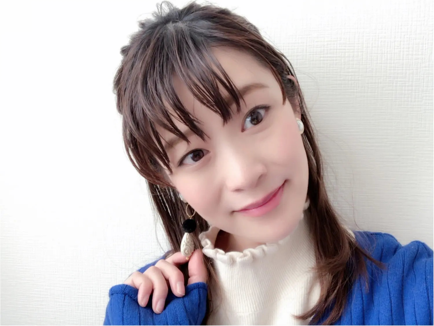 【10分でできる!簡単ハンドメイド】クリスマスにはちょっと華やかな《耳盛りアクセサリー》を❤️_1