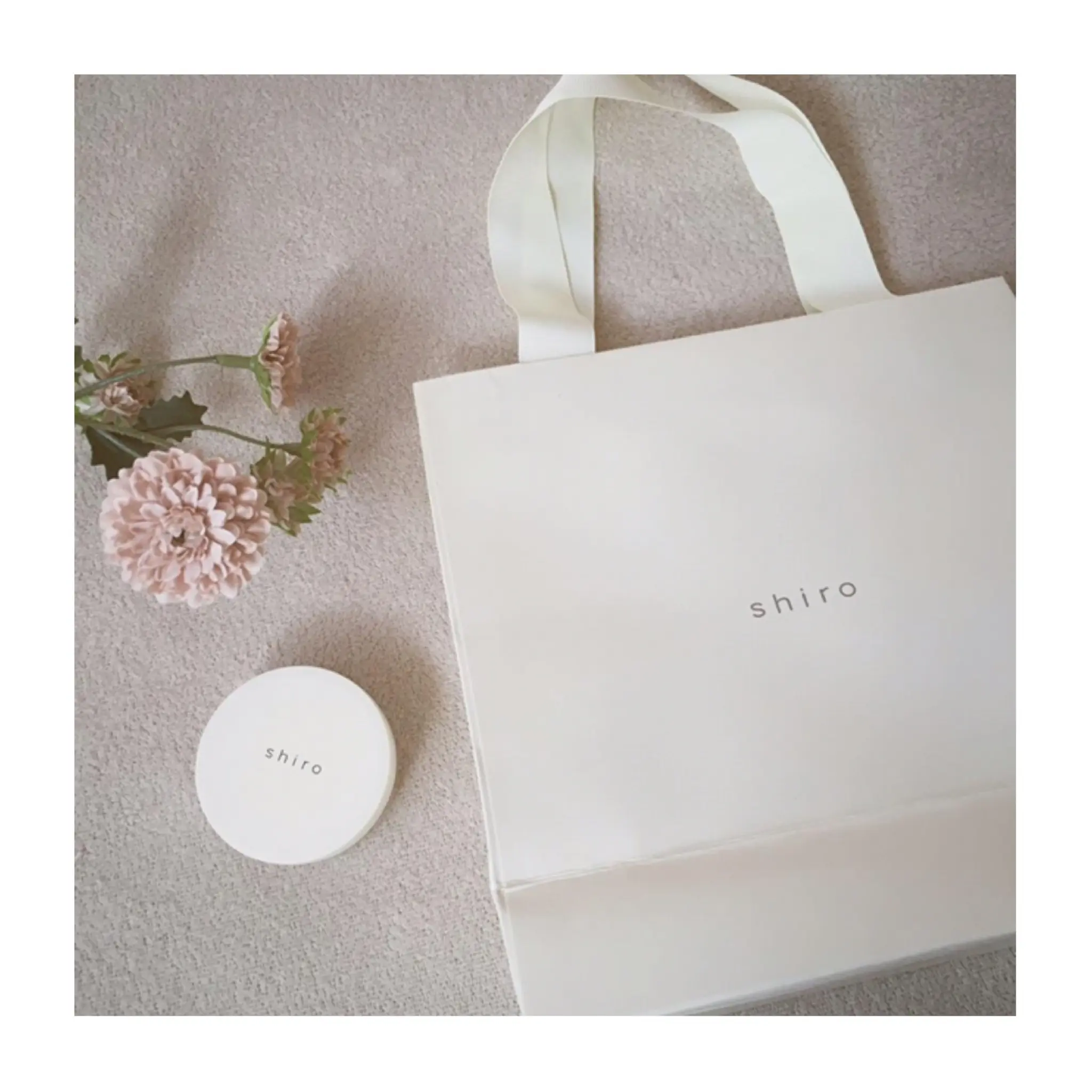 《SNSでも話題❤️》【shiro】の練り香水デビューしました☻_3
