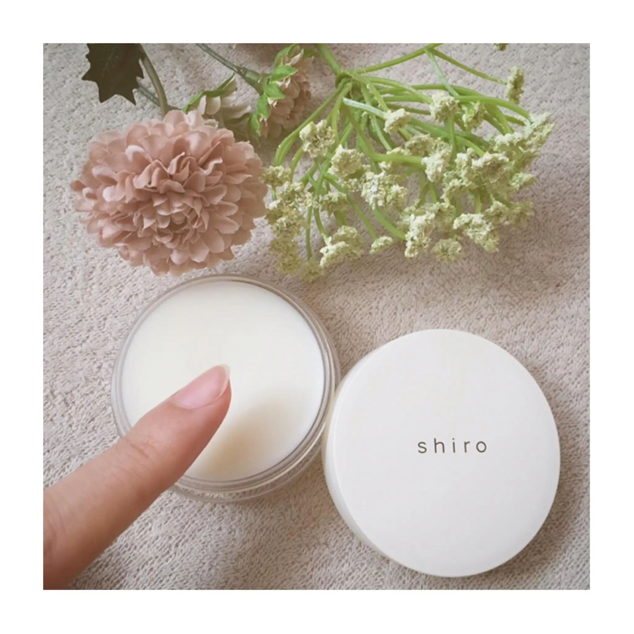 《SNSでも話題❤️》【shiro】の練り香水デビューしました☻_2