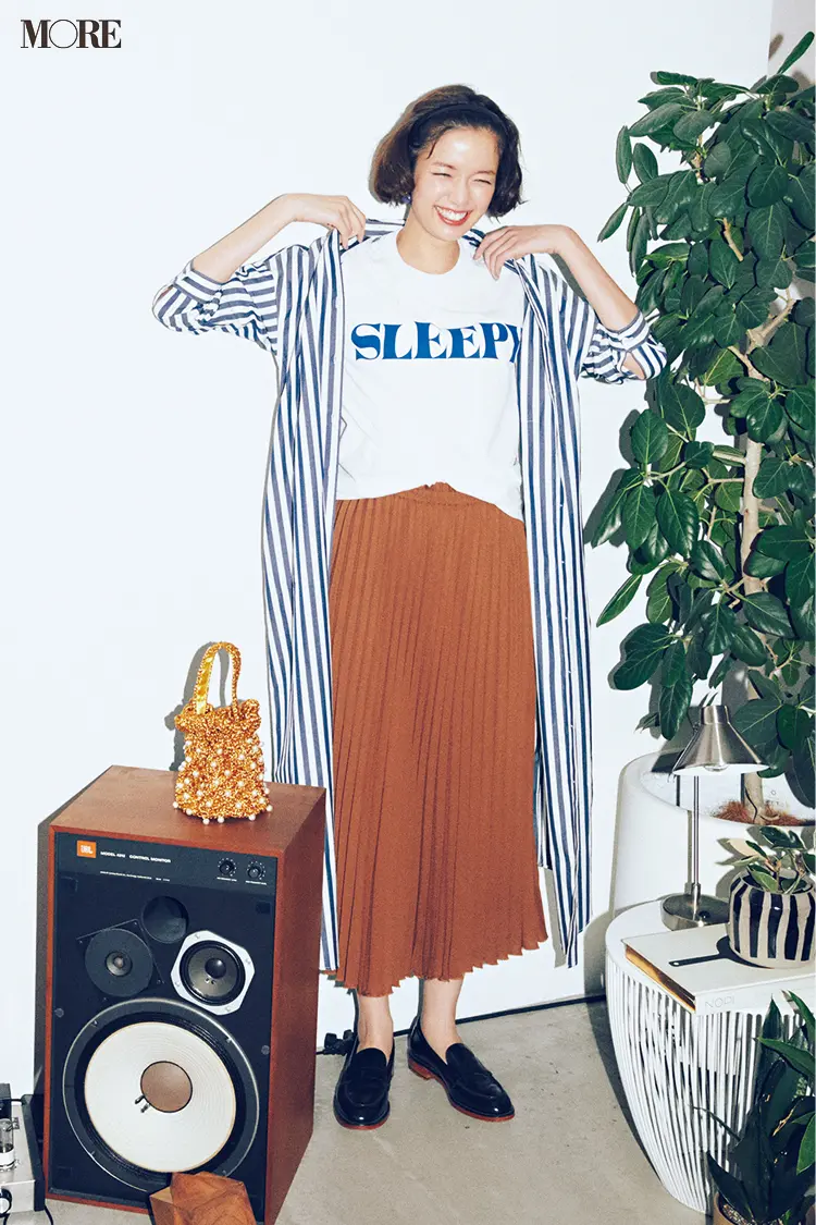 【今日のコーデ】<佐藤栞里>休日のTシャツコーデをストライプ&プリーツで軽やかにスタイルUP!_1