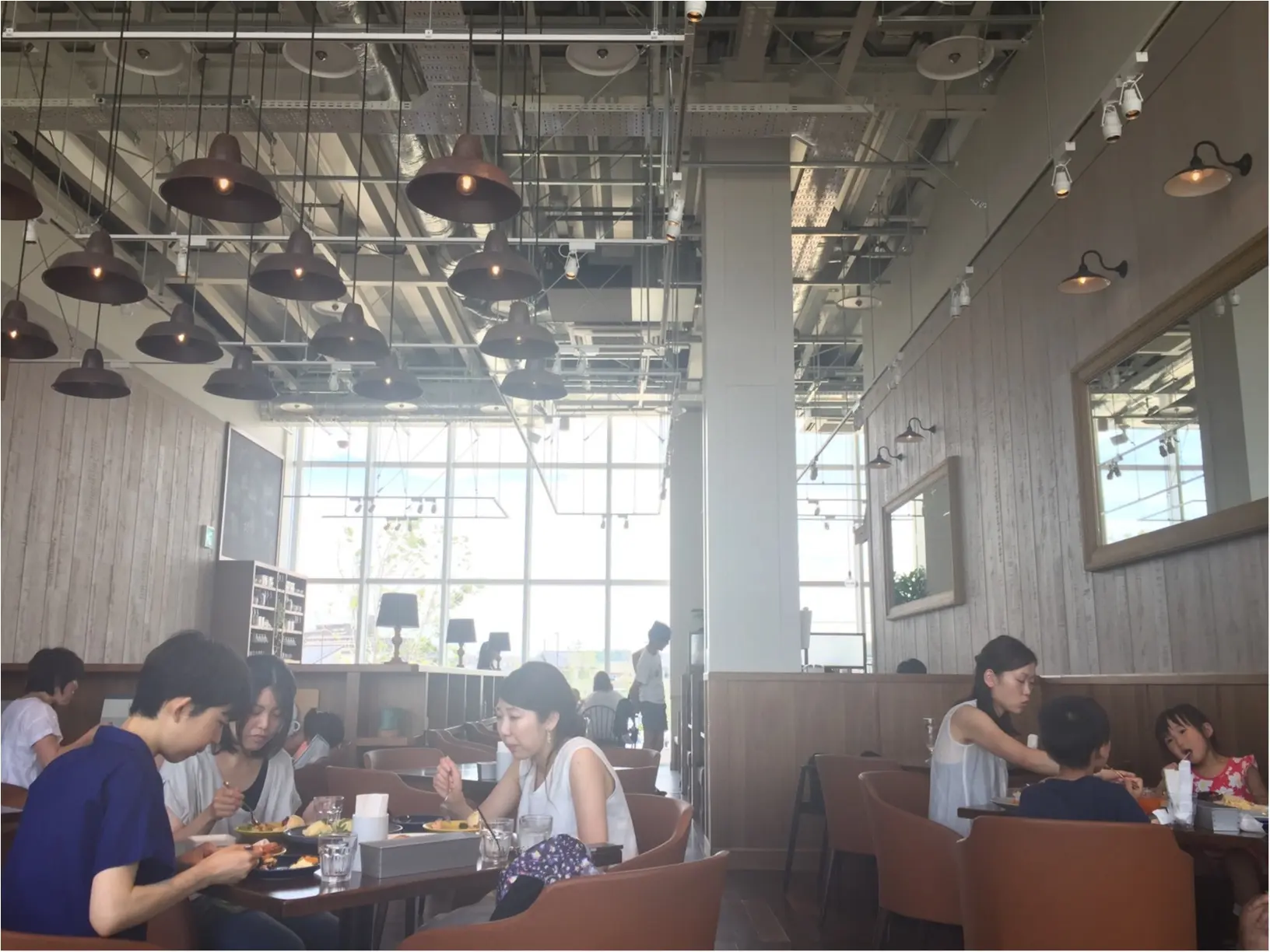 湘南のお洒落スポット『蔦屋書店』は、湘南らしいライフスタイルを提案する文化複合施設✨≪samenyan≫_10