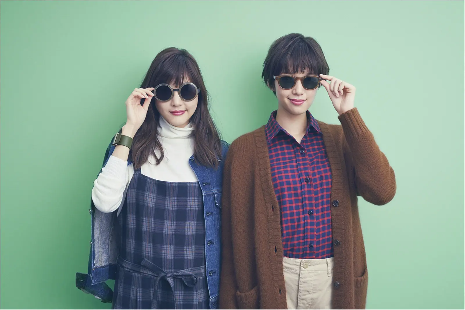 佐藤ありさ&佐藤栞里の間違い探しオフショットを公開!_5