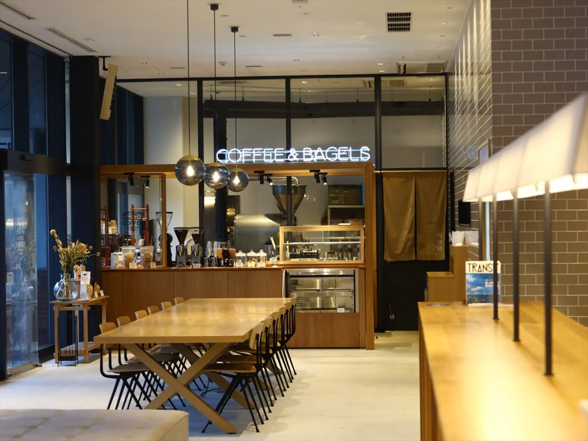 【東京おしゃれホテル】『MUSTARD HOTEL SHIMOKITAZAWA(マスタード™ ホテル シモキタザワ)』併設のカフェ「SIDEWALK COFFEE ROASTERS(サイドウォーク コーヒー ロースターズ)」
