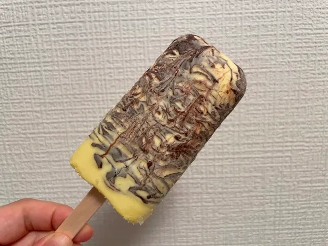 【おすすめアイス】パリパリ食感がクセになる!セブン‐イレブン限定の《とらとらうまうまバー》_2