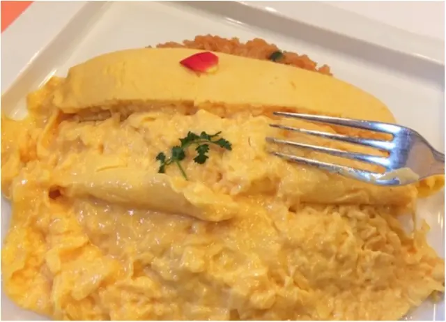2800円払って食べる価値アリ。一度は食べたい絶品たんぽぽオムライス。_6