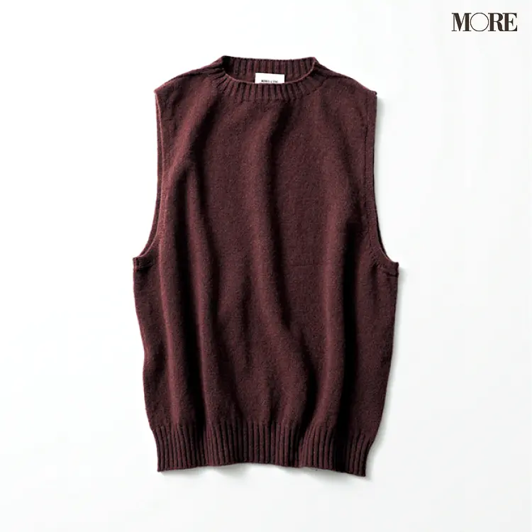 白Tシャツに重ねるだけで。【ニットベスト】は真っ先に飛びつきたい秋服No.1!_4