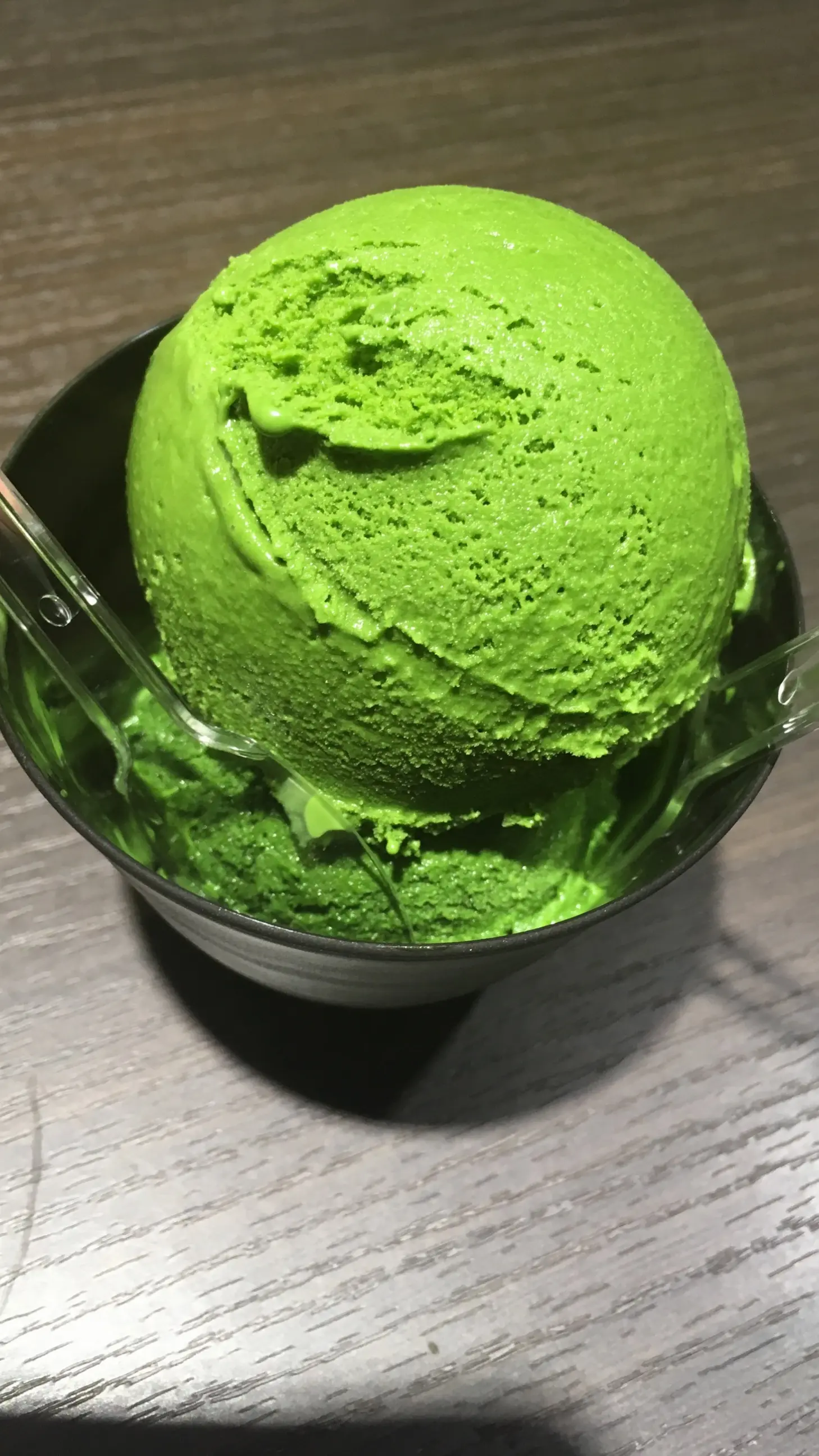 濃厚抹茶アイス。おしゃれなバー。リピートしたい。_1