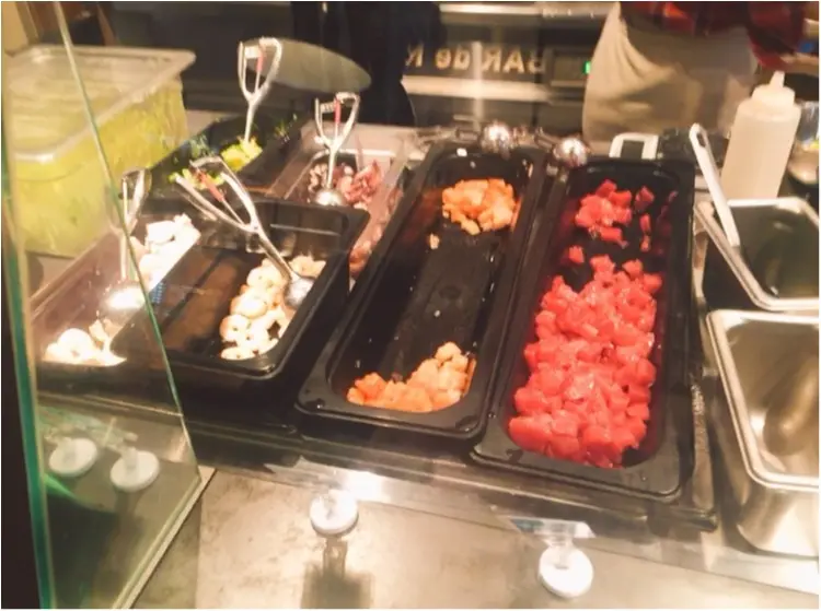 【恵比寿に6/6NEW OPEN☆】ハワイローカルフード「ポケ専門店:Poke’s Fish Market(ポケズ フィッシュ マーケット)」_5