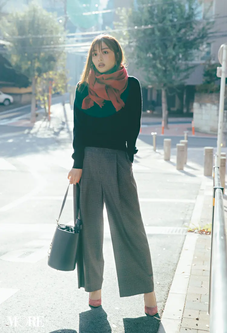 【黒】の実力、再確認。白と赤を足せば、私たちのおしゃれは天井知らず♡ 記事Photo Gallery_1_5