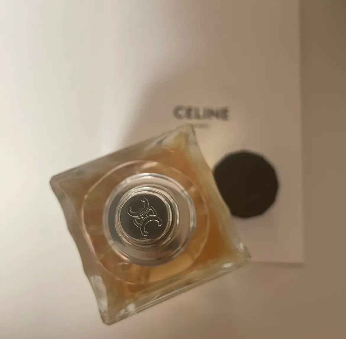 【CELINE オードパルファム PARADE】自分へのご褒美にはとびきり素敵な香りを。_3