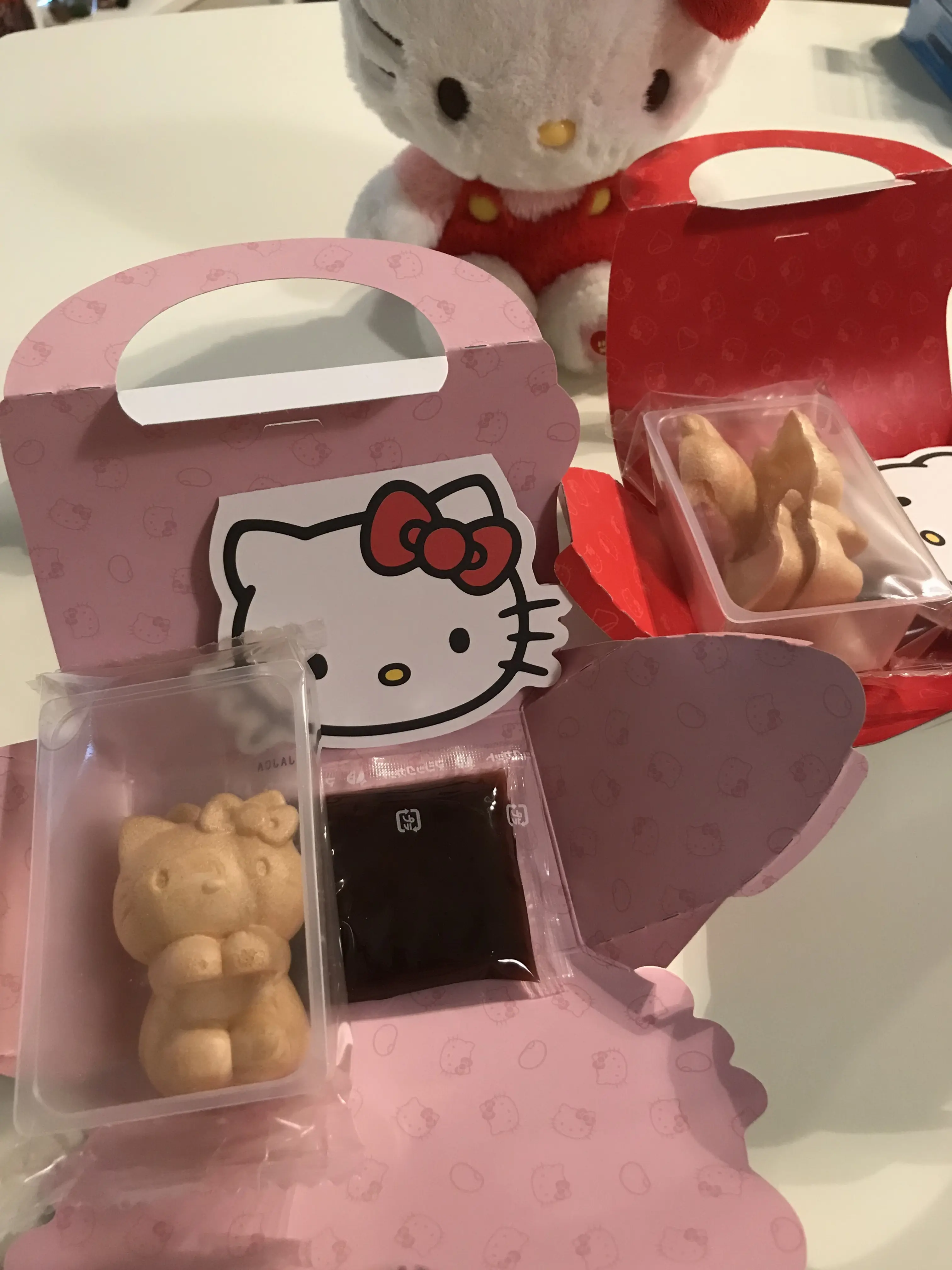 老舗栗菓子店「栗餡風味堂」から【ハローキティ最中】が新登場_3