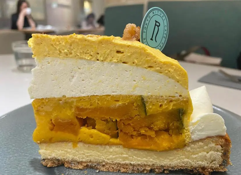 【新宿 落ち着いたカフェ】で検索する人必見。ティファニーブルーの素敵カフェをご紹介_9